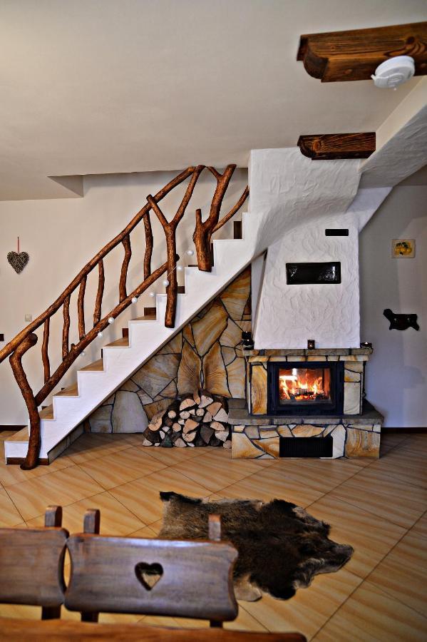 Drozdowka Nad Solina - Chata Z Kominkiem Exterior photo